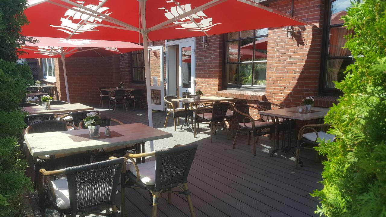 Hotel Zwei Linden - Links Der Elbe - Niedersachsen Balje Экстерьер фото
