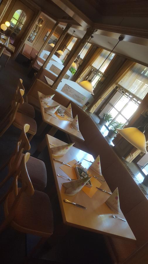Hotel Zwei Linden - Links Der Elbe - Niedersachsen Balje Экстерьер фото